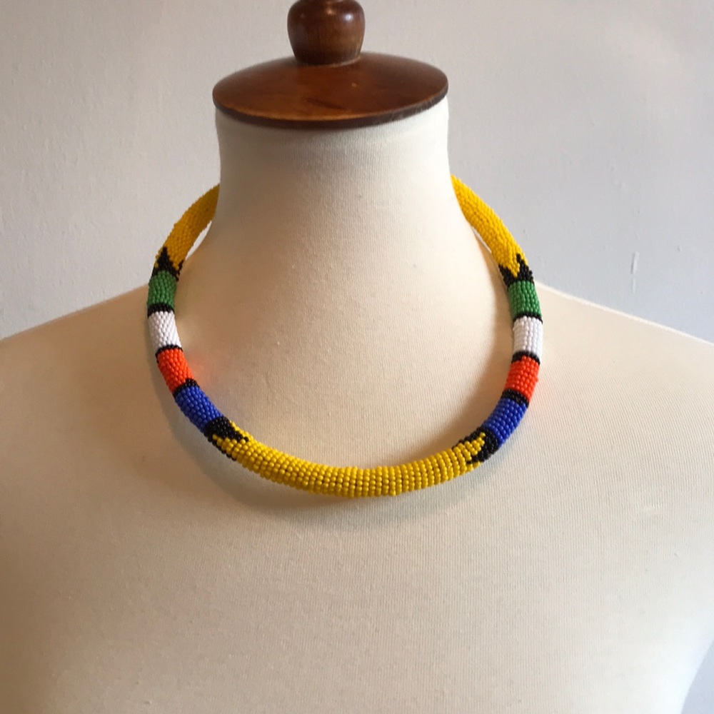 Beaded collar